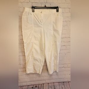 Chico's White Label Capri Pants